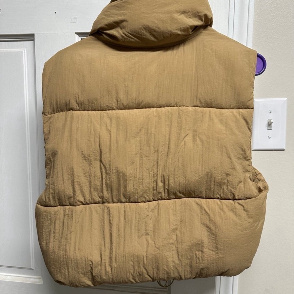 Puffer Vest - Picture 2 of 5
